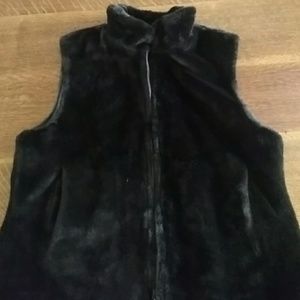 Fur vest